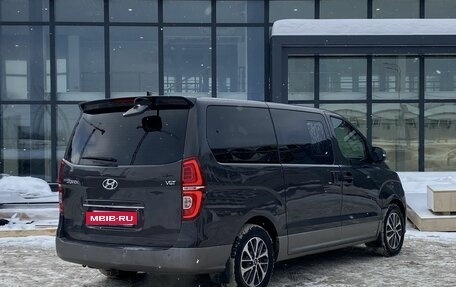 Hyundai Grand Starex Grand Starex I рестайлинг 2, 2019 год, 3 099 000 рублей, 5 фотография