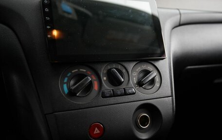 Mitsubishi Outlander III рестайлинг 3, 2007 год, 750 000 рублей, 11 фотография