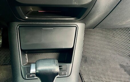 Volkswagen Tiguan I, 2010 год, 990 000 рублей, 17 фотография