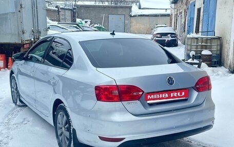 Volkswagen Jetta VI, 2013 год, 800 000 рублей, 4 фотография