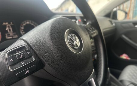 Volkswagen Jetta VI, 2013 год, 800 000 рублей, 6 фотография