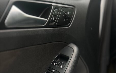 Volkswagen Jetta VI, 2013 год, 800 000 рублей, 8 фотография