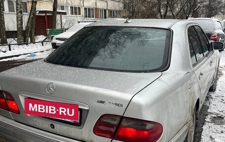 Mercedes-Benz E-Класс, 2001 год, 385 000 рублей, 2 фотография