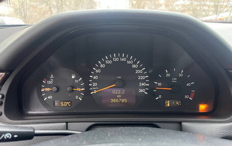 Mercedes-Benz E-Класс, 2001 год, 385 000 рублей, 7 фотография