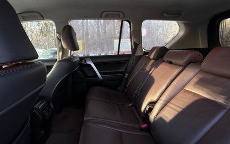 Toyota Land Cruiser Prado 150 рестайлинг 2, 2017 год, 3 600 000 рублей, 8 фотография