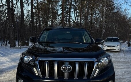 Toyota Land Cruiser Prado 150 рестайлинг 2, 2017 год, 3 600 000 рублей, 2 фотография