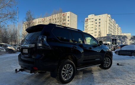 Toyota Land Cruiser Prado 150 рестайлинг 2, 2017 год, 3 600 000 рублей, 15 фотография