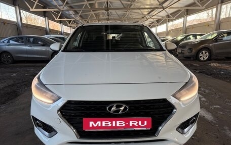 Hyundai Solaris II рестайлинг, 2019 год, 900 000 рублей, 2 фотография