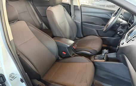 Hyundai Solaris II рестайлинг, 2019 год, 900 000 рублей, 11 фотография