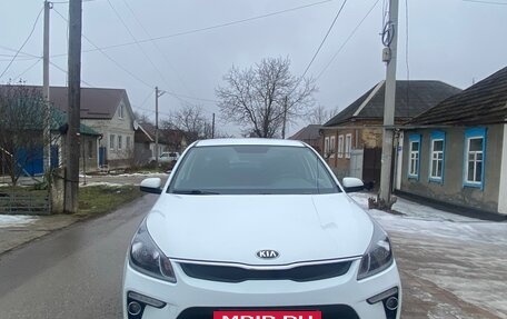 KIA Rio IV, 2017 год, 1 365 000 рублей, 3 фотография