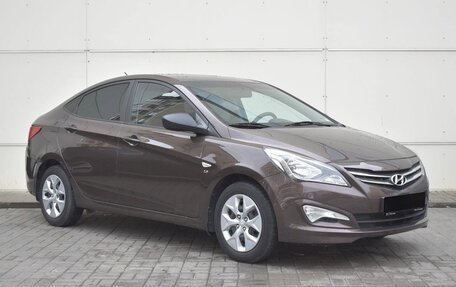 Hyundai Solaris II рестайлинг, 2015 год, 1 100 000 рублей, 1 фотография