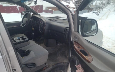 Hyundai Starex I рестайлинг, 2004 год, 750 000 рублей, 6 фотография