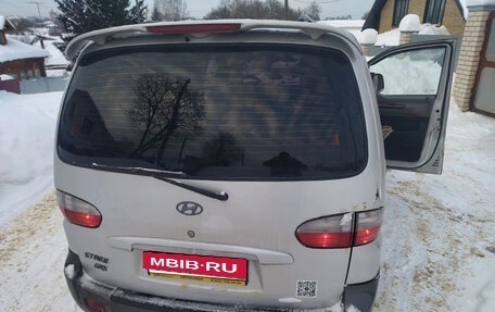 Hyundai Starex I рестайлинг, 2004 год, 750 000 рублей, 10 фотография