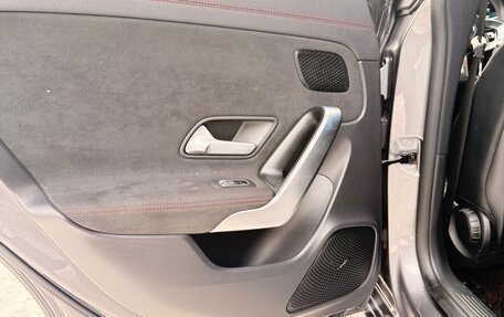 Mercedes-Benz CLA, 2020 год, 3 000 000 рублей, 12 фотография