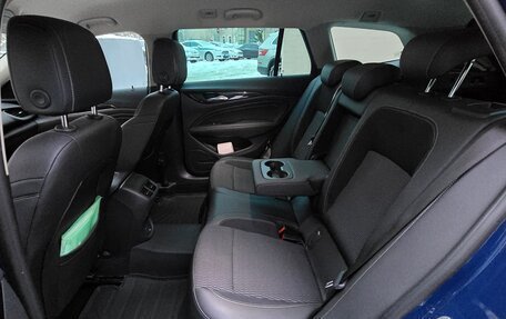 Opel Insignia II рестайлинг, 2018 год, 1 350 000 рублей, 10 фотография