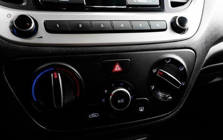 Hyundai Solaris II рестайлинг, 2018 год, 1 389 000 рублей, 15 фотография