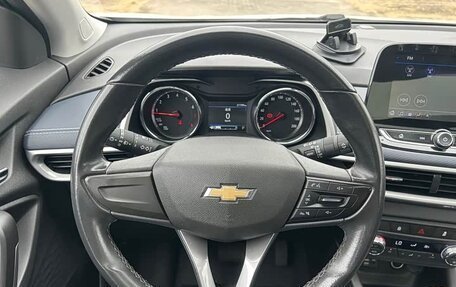 Chevrolet Tracker, 2022 год, 1 422 125 рублей, 10 фотография