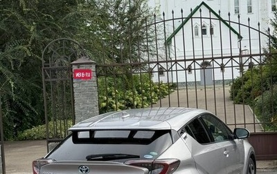 Toyota C-HR I рестайлинг, 2017 год, 1 770 000 рублей, 1 фотография