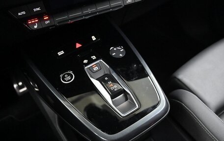 Audi Q4 e-tron, 2024 год, 12 490 000 рублей, 16 фотография