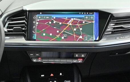 Audi Q4 e-tron, 2024 год, 12 490 000 рублей, 17 фотография