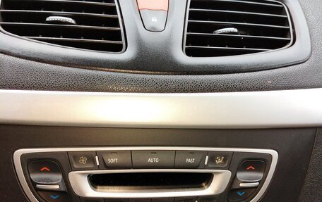 Renault Fluence I, 2011 год, 850 000 рублей, 7 фотография