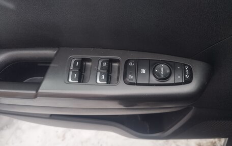 KIA Sportage IV рестайлинг, 2017 год, 2 400 000 рублей, 10 фотография