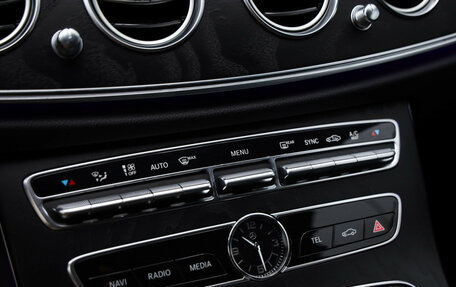 Mercedes-Benz E-Класс, 2018 год, 3 149 000 рублей, 18 фотография