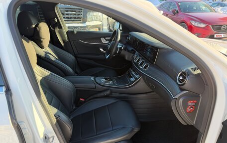Mercedes-Benz E-Класс, 2020 год, 5 500 000 рублей, 10 фотография