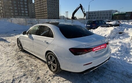 Mercedes-Benz E-Класс, 2020 год, 5 500 000 рублей, 2 фотография