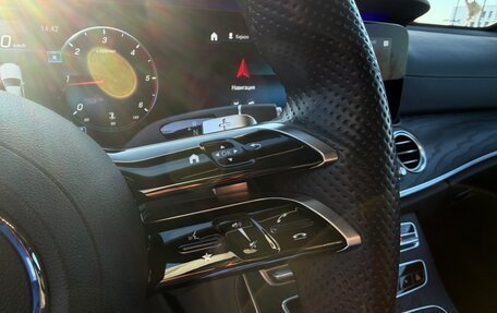 Mercedes-Benz E-Класс, 2020 год, 5 500 000 рублей, 19 фотография