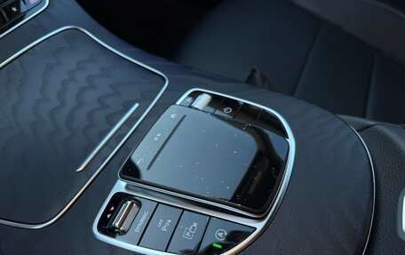 Mercedes-Benz E-Класс, 2020 год, 5 500 000 рублей, 24 фотография