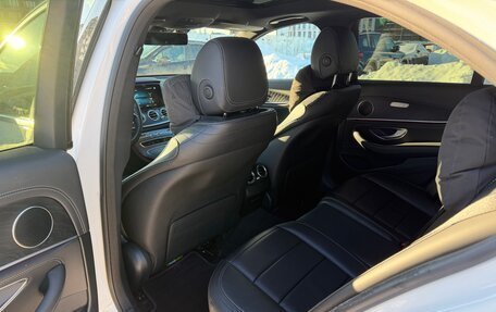 Mercedes-Benz E-Класс, 2020 год, 5 500 000 рублей, 13 фотография