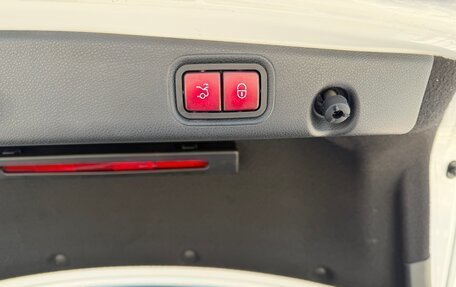 Mercedes-Benz E-Класс, 2020 год, 5 500 000 рублей, 31 фотография