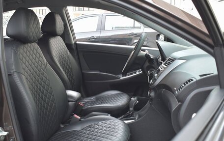 Hyundai Solaris II рестайлинг, 2015 год, 1 100 000 рублей, 8 фотография