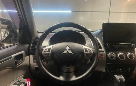 Mitsubishi Pajero Sport II рестайлинг, 2012 год, 1 750 000 рублей, 10 фотография