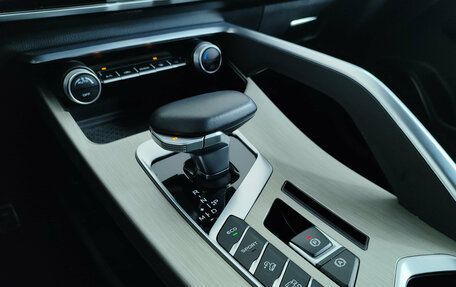 Geely Coolray I, 2023 год, 1 890 000 рублей, 17 фотография