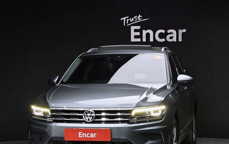 Volkswagen Tiguan II, 2020 год, 2 750 000 рублей, 3 фотография