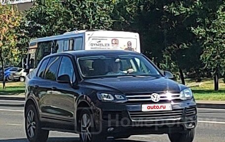 Volkswagen Touareg III, 2010 год, 2 300 000 рублей, 3 фотография