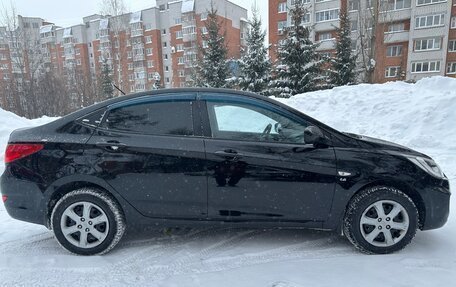Hyundai Solaris II рестайлинг, 2011 год, 680 000 рублей, 5 фотография