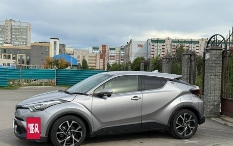 Toyota C-HR I рестайлинг, 2017 год, 1 770 000 рублей, 4 фотография