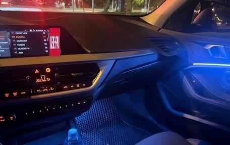 BMW 1 серия, 2020 год, 2 300 000 рублей, 12 фотография