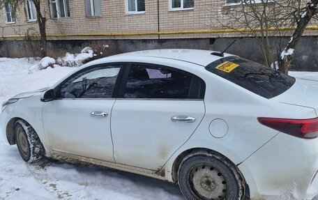 KIA Rio IV, 2018 год, 1 000 000 рублей, 5 фотография