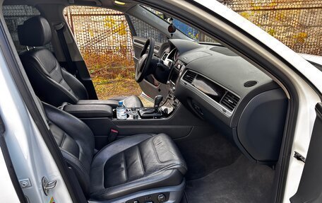 Volkswagen Touareg III, 2012 год, 1 687 000 рублей, 9 фотография