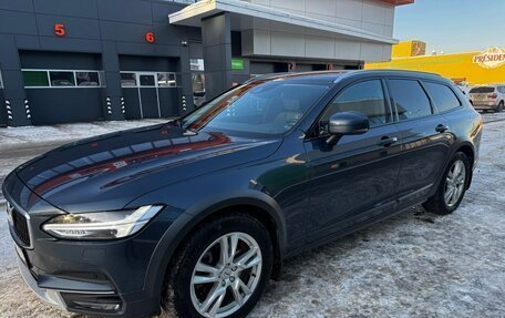 Volvo V90 Cross Country I рестайлинг, 2019 год, 2 999 999 рублей, 5 фотография