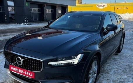 Volvo V90 Cross Country I рестайлинг, 2019 год, 2 999 999 рублей, 4 фотография