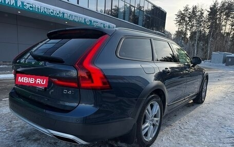 Volvo V90 Cross Country I рестайлинг, 2019 год, 2 999 999 рублей, 10 фотография