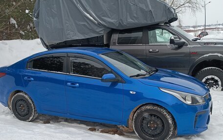 KIA Rio IV, 2018 год, 1 500 000 рублей, 2 фотография