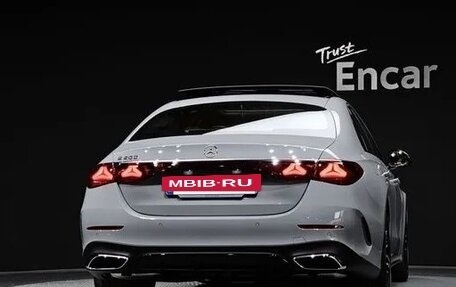 Mercedes-Benz E-Класс, 2025 год, 7 000 000 рублей, 3 фотография