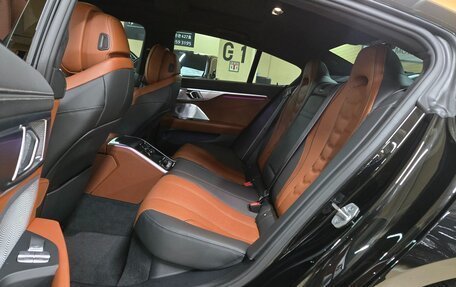 BMW 8 серия, 2024 год, 13 950 000 рублей, 12 фотография