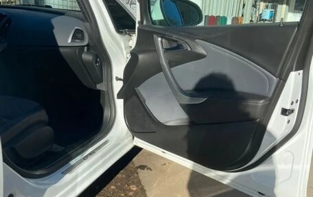 Opel Astra J, 2013 год, 1 100 000 рублей, 14 фотография